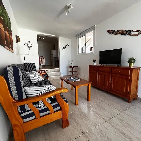 Lightbooking Agua Garcia Con Terraza Apartment *